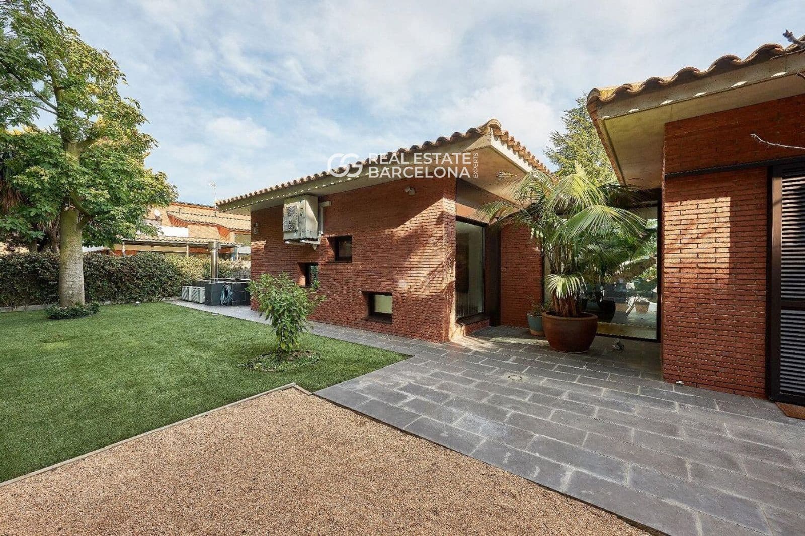 5 chambre Villa/Maison à vendre à Sant Andreu de Llavaneres avec piscine garage - 1 395 000 € (Ref: 9482248)