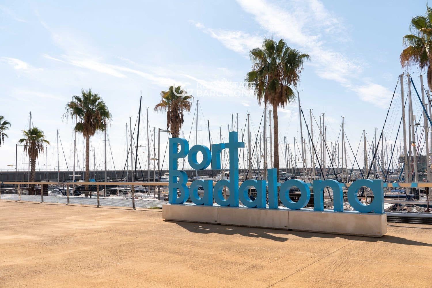 4 makuuhuone Asunto myytävänä paikassa Badalona mukana uima-altaan - 657 000 € (Ref: 9482254)