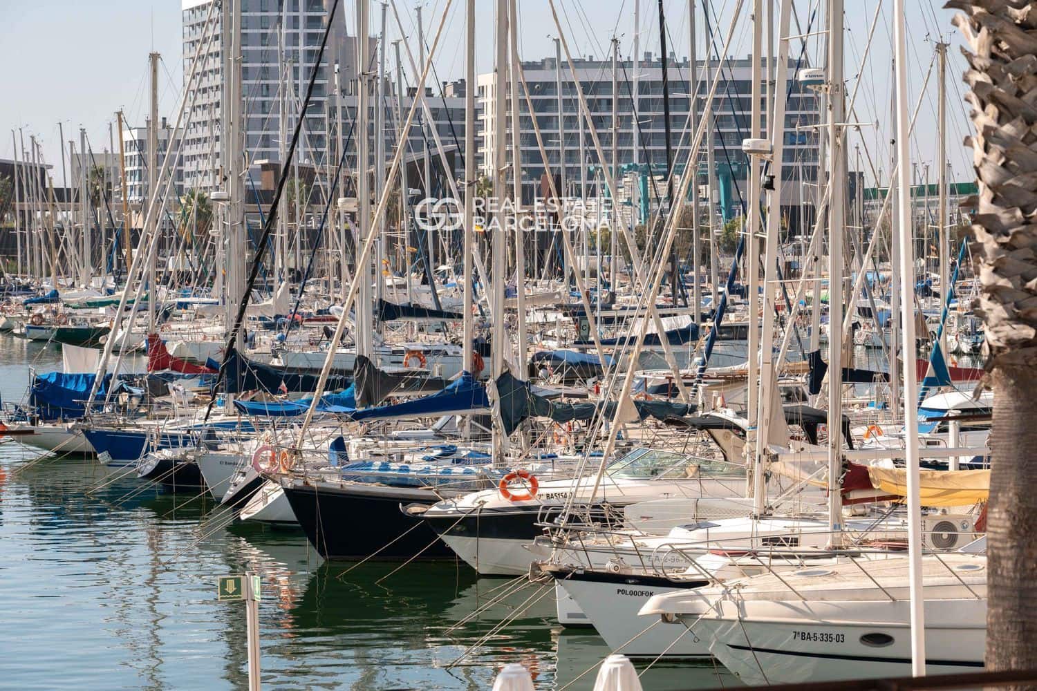 4 makuuhuone Asunto myytävänä paikassa Badalona mukana uima-altaan - 820 000 € (Ref: 9482255)