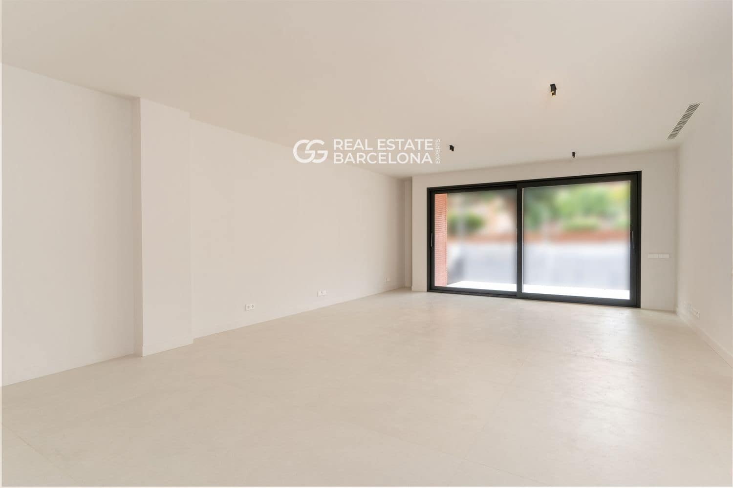 4 bedroom Flat for sale in Barcelona city with pool - € 1,690,000 (Ref: 9482261)