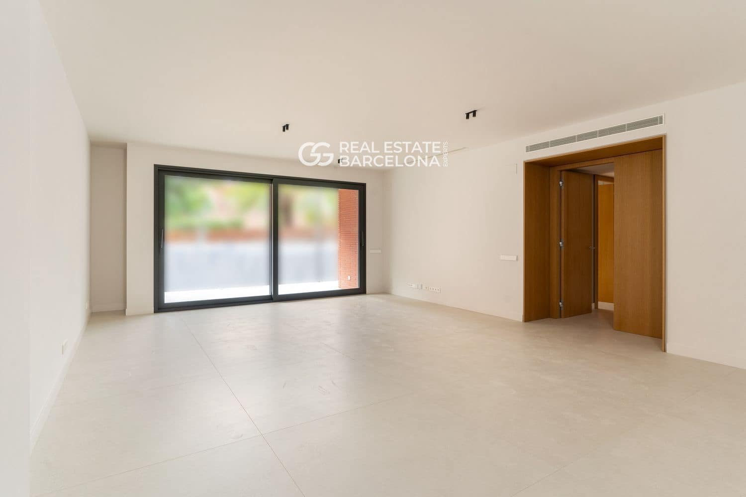 4 bedroom Flat for sale in Barcelona city with pool - € 1,690,000 (Ref: 9482261)