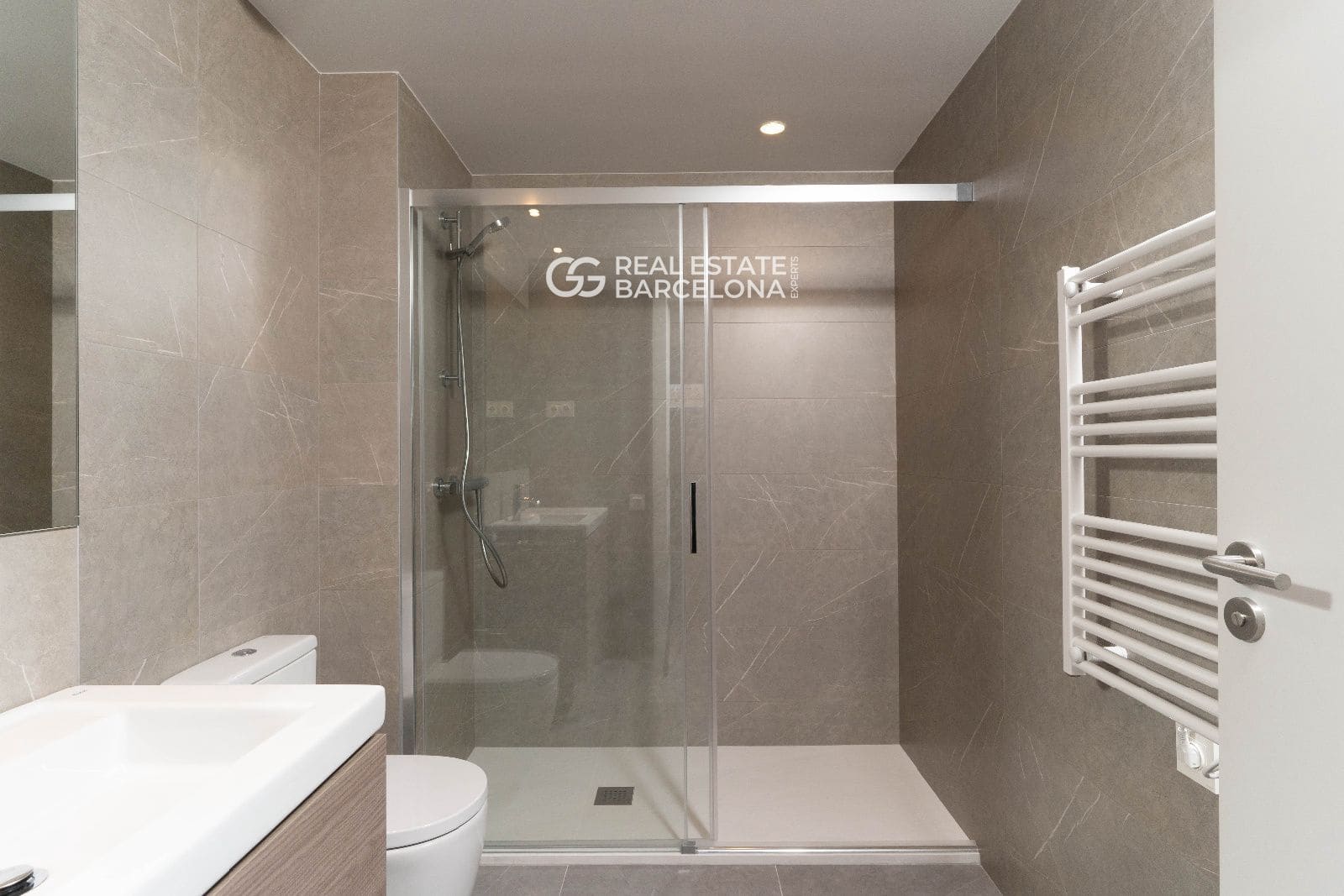 3 bedroom Flat for sale in Sabadell with pool - € 346,000 (Ref: 9482268)