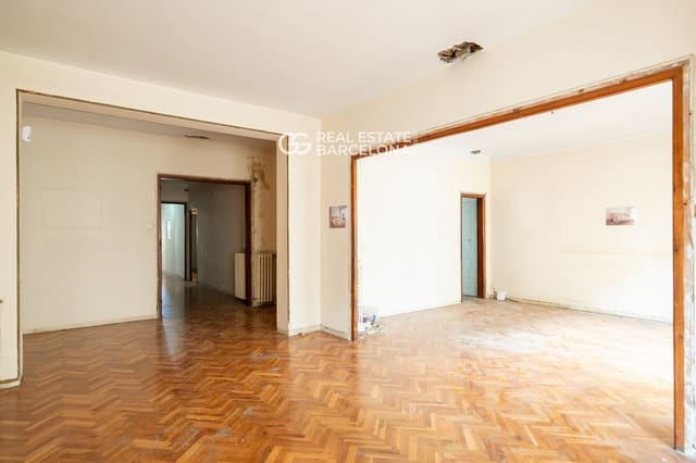 5 bedroom Flat for sale in Sarrià-Sant Gervasi, Barcelona city - € 1,050,000 (Ref: 9482300)