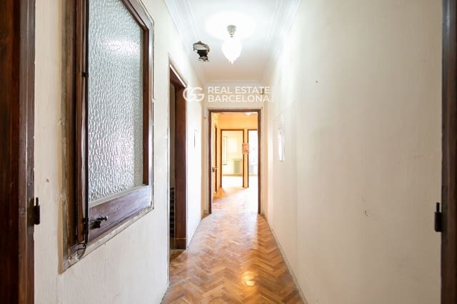 5 bedroom Flat for sale in Sarrià-Sant Gervasi, Barcelona city - € 1,050,000 (Ref: 9482300)