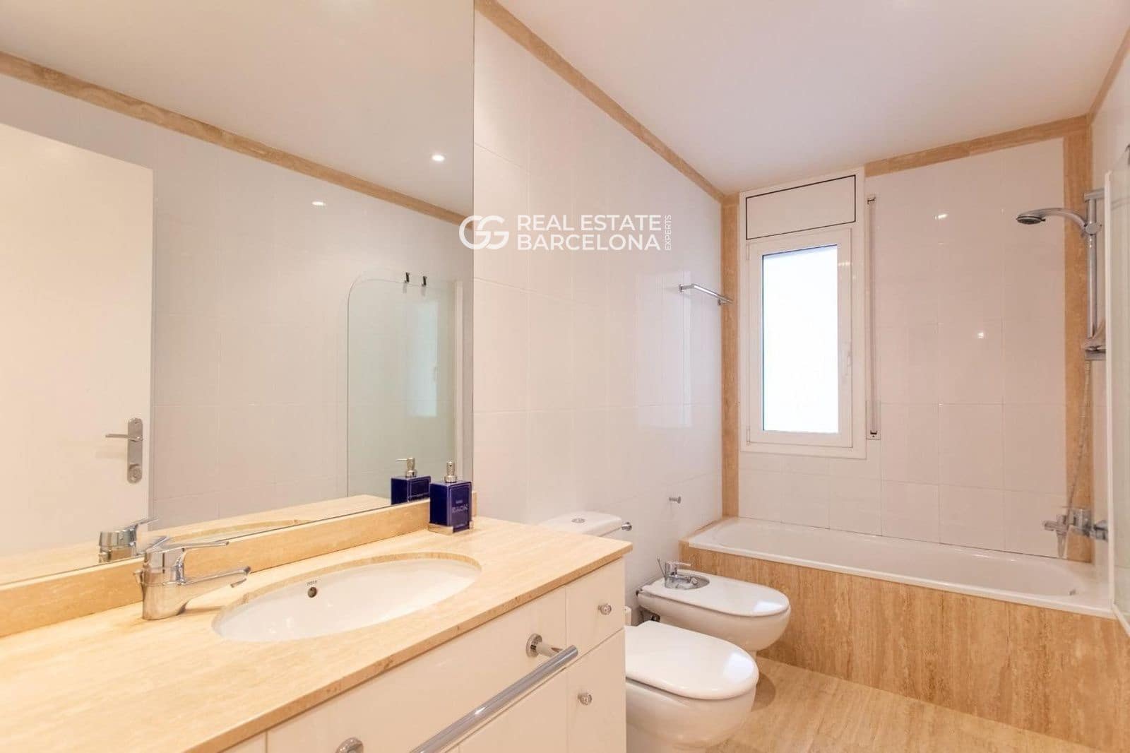 5 chambre Villa/Maison à vendre à Sant Andreu de Llavaneres avec piscine garage - 1 290 000 € (Ref: 9482311)