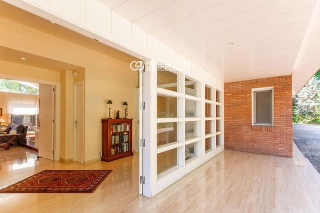 5 chambre Villa/Maison à vendre à Sant Andreu de Llavaneres avec piscine garage - 1 290 000 € (Ref: 9482311)