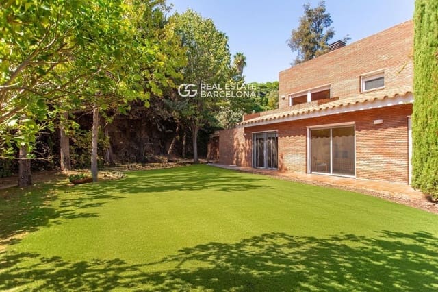 5 chambre Villa/Maison à vendre à Sant Andreu de Llavaneres avec piscine garage - 1 290 000 € (Ref: 9482311)