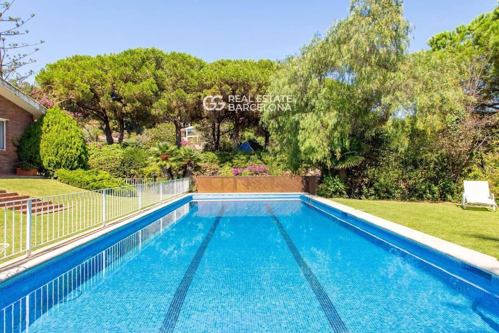 5 chambre Villa/Maison à vendre à Sant Andreu de Llavaneres avec piscine garage - 1 290 000 € (Ref: 9482311)