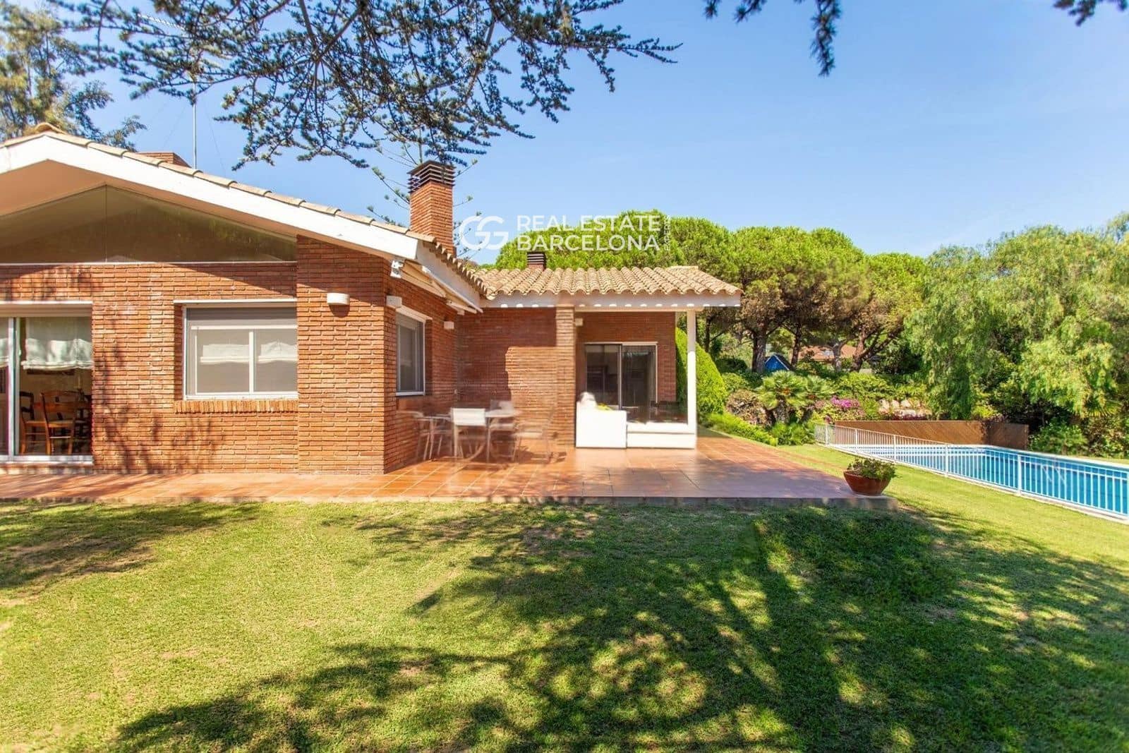 5 chambre Villa/Maison à vendre à Sant Andreu de Llavaneres avec piscine garage - 1 290 000 € (Ref: 9482311)