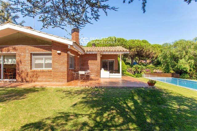 5 chambre Villa/Maison à vendre à Sant Andreu de Llavaneres avec piscine garage - 1 290 000 € (Ref: 9482311)