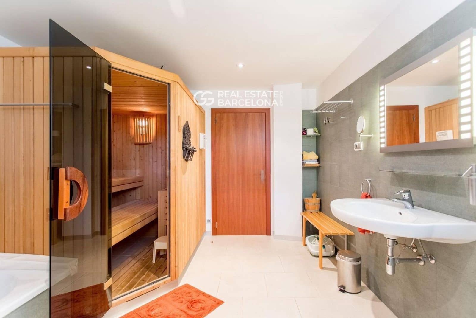 4 chambre Villa/Maison à vendre à Sant Andreu de Llavaneres avec piscine garage - 1 540 000 € (Ref: 9482312)