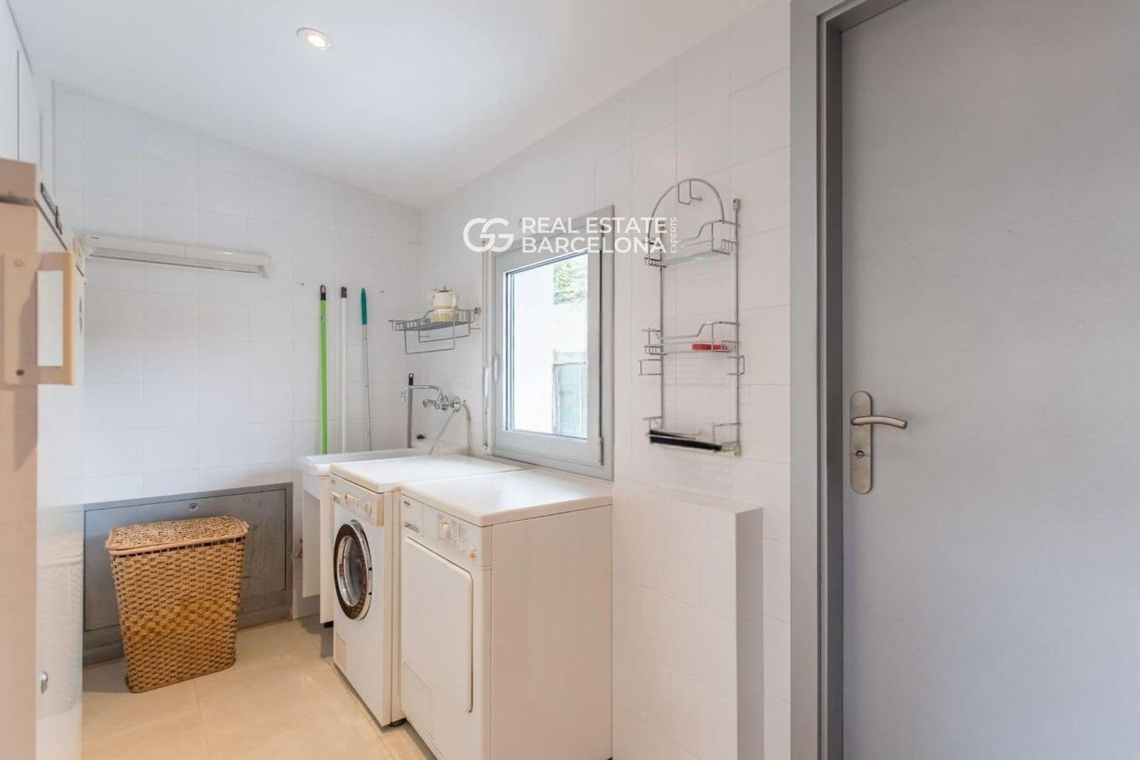 4 chambre Villa/Maison à vendre à Sant Andreu de Llavaneres avec piscine garage - 1 540 000 € (Ref: 9482312)