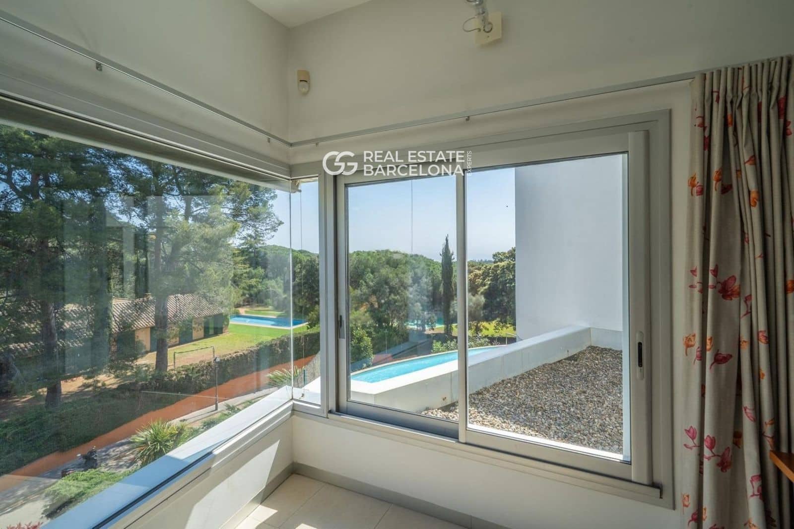 4 chambre Villa/Maison à vendre à Sant Andreu de Llavaneres avec piscine garage - 1 540 000 € (Ref: 9482312)