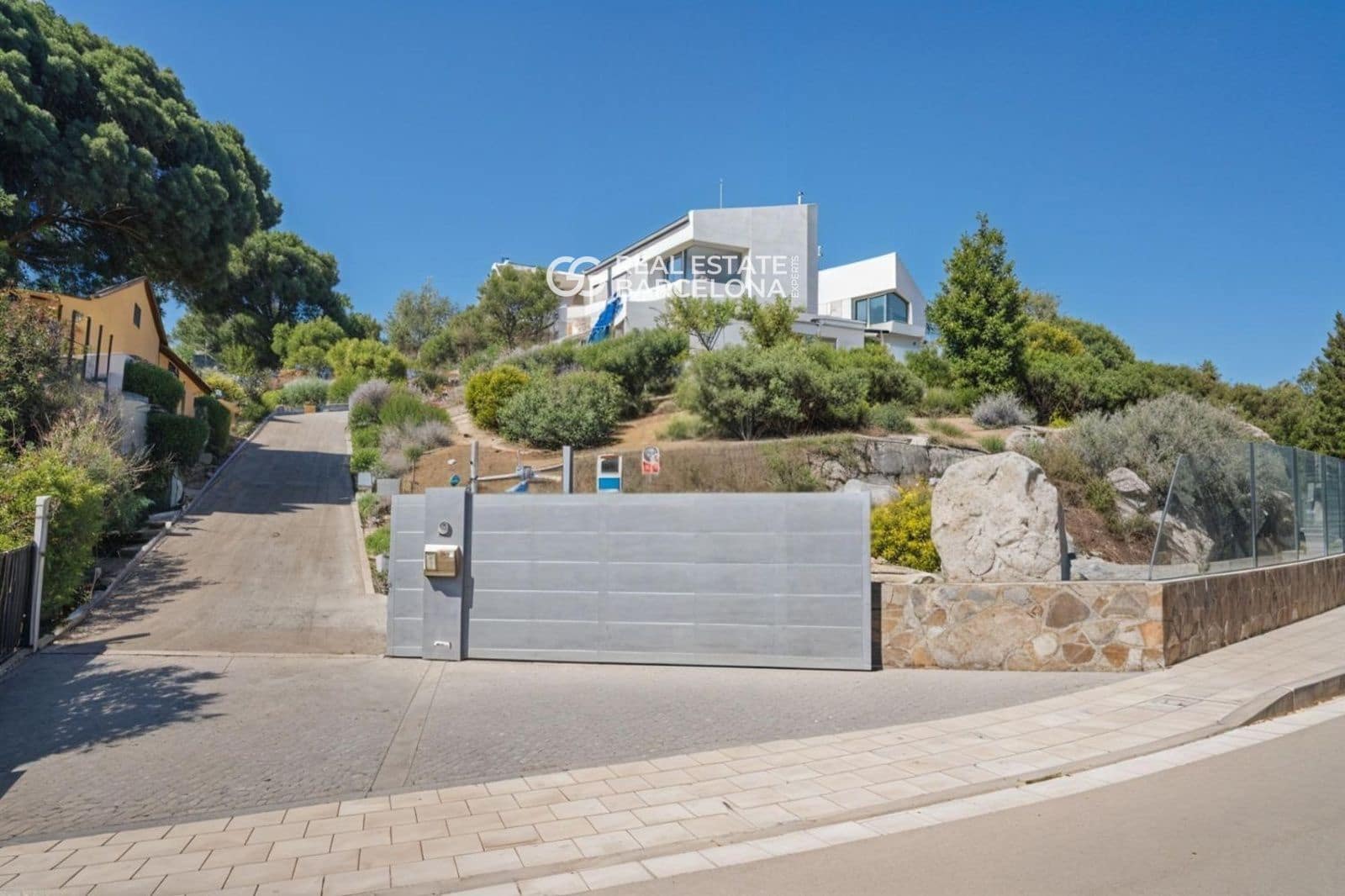 4 chambre Villa/Maison à vendre à Sant Andreu de Llavaneres avec piscine garage - 1 540 000 € (Ref: 9482312)