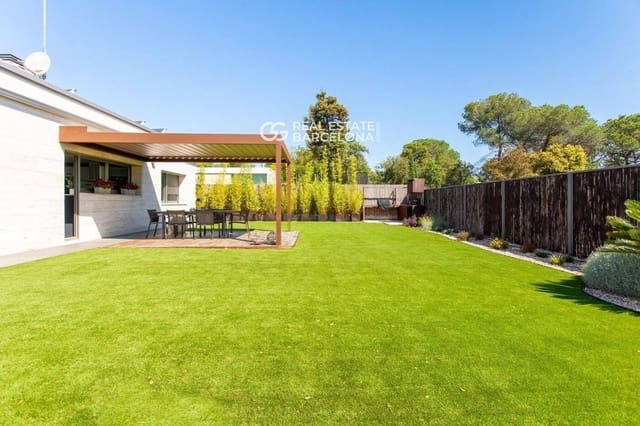 4 soveværelse Villa til salg i Vallromanes med swimmingpool garage - € 1.260.000 (Ref: 9482315)