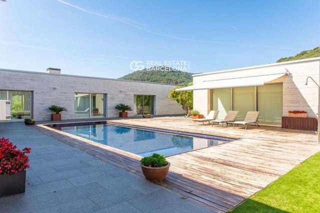 4 soveværelse Villa til salg i Vallromanes med swimmingpool garage - € 1.260.000 (Ref: 9482315)