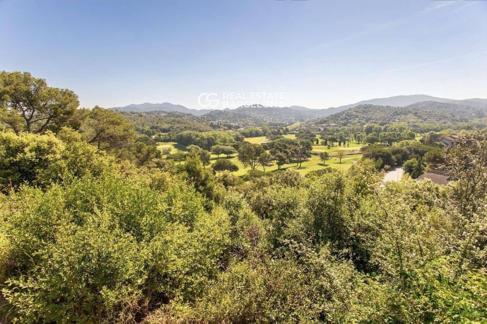 4 bedroom Villa for sale in Vallromanes with pool garage - € 1,260,000 (Ref: 9482315)