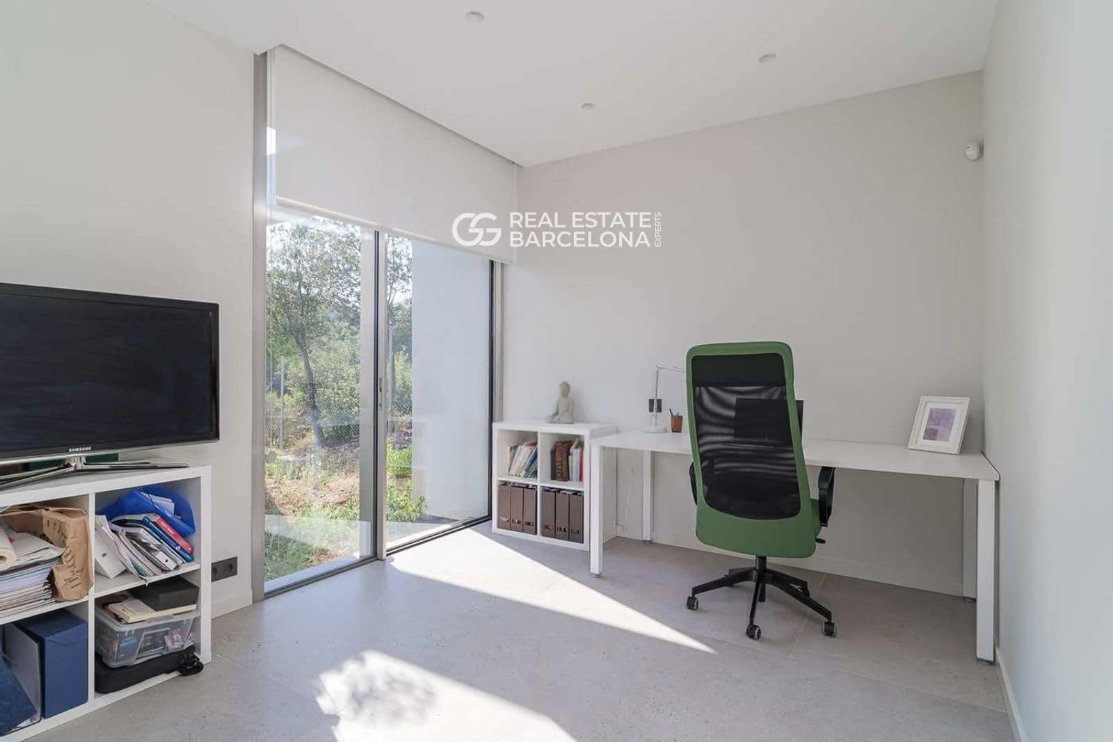 4 bedroom Villa for sale in Vallromanes with pool garage - € 1,350,000 (Ref: 9482316)