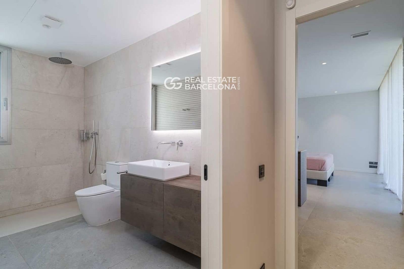 4 bedroom Villa for sale in Vallromanes with pool garage - € 1,350,000 (Ref: 9482316)