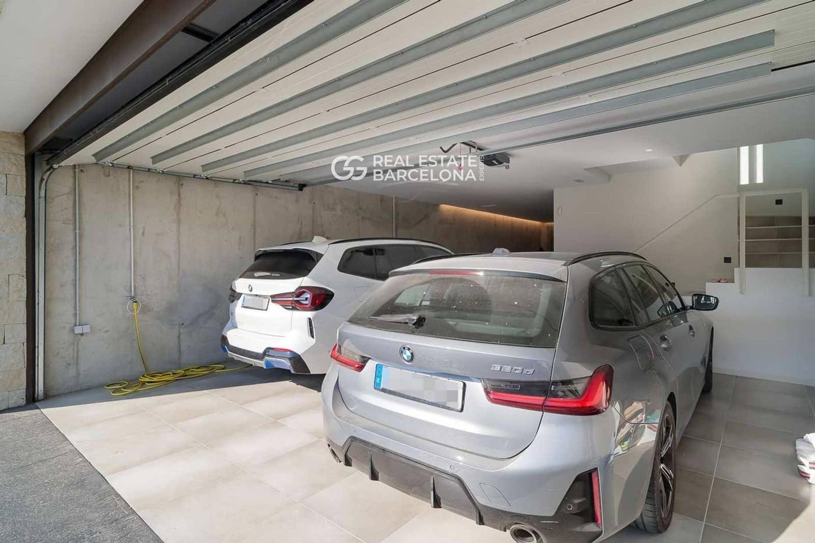 4 bedroom Villa for sale in Vallromanes with pool garage - € 1,350,000 (Ref: 9482316)