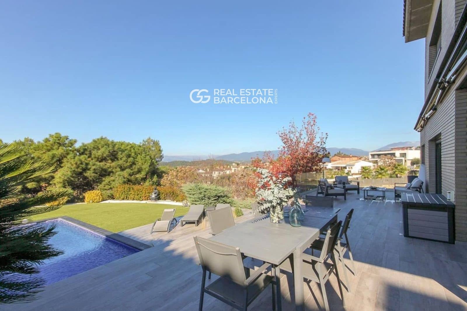 4 soveværelse Villa til salg i La Roca del Valles med swimmingpool garage - € 1.200.000 (Ref: 9482317)