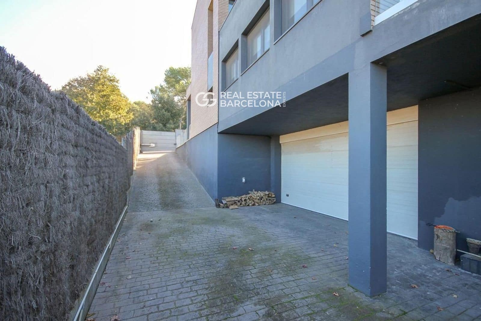 4 soveværelse Villa til salg i La Roca del Valles med swimmingpool garage - € 1.200.000 (Ref: 9482317)