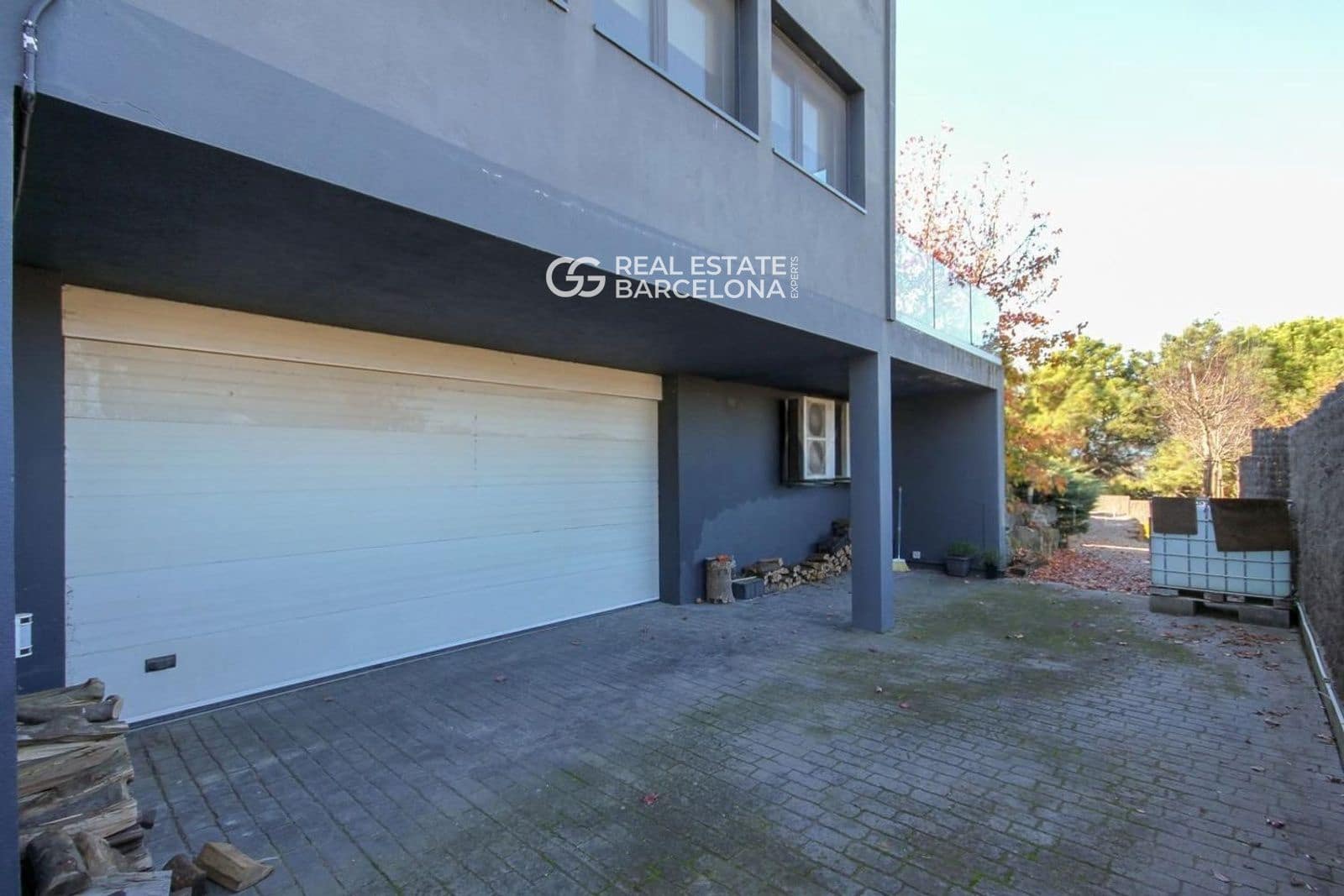 4 soveværelse Villa til salg i La Roca del Valles med swimmingpool garage - € 1.200.000 (Ref: 9482317)