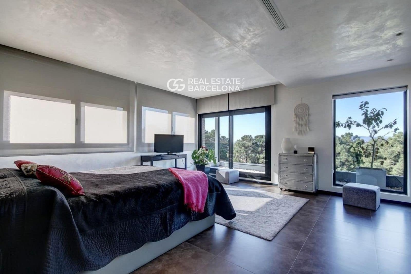 4 soveværelse Villa til salg i La Roca del Valles med swimmingpool garage - € 1.200.000 (Ref: 9482317)