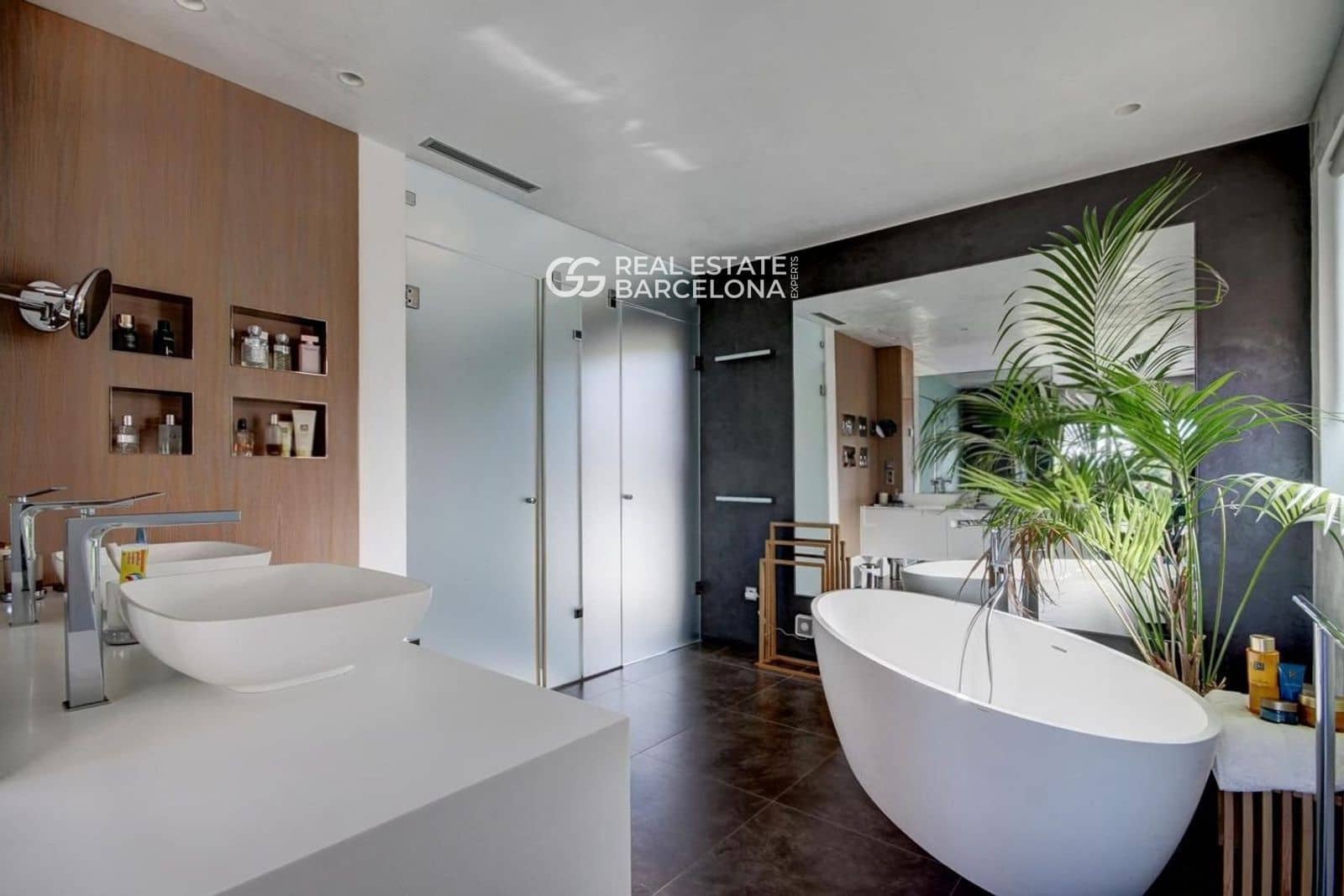 4 soveværelse Villa til salg i La Roca del Valles med swimmingpool garage - € 1.200.000 (Ref: 9482317)