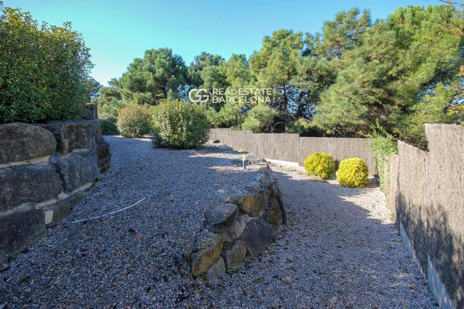 4 soveværelse Villa til salg i La Roca del Valles med swimmingpool garage - € 1.200.000 (Ref: 9482317)