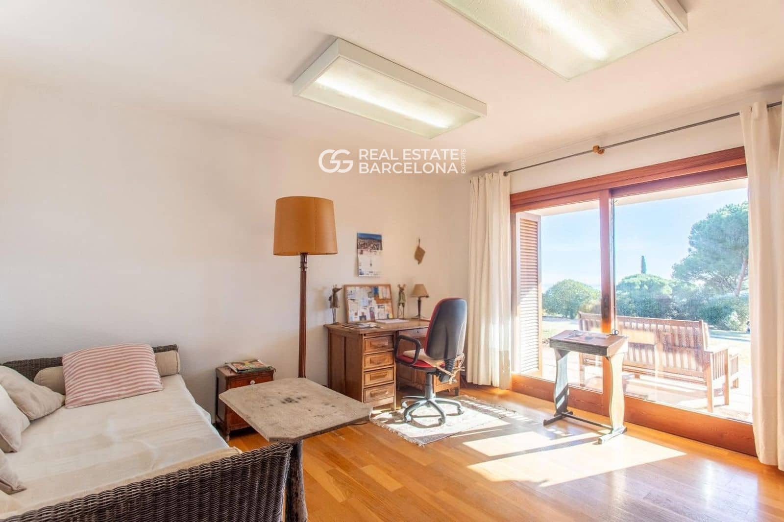 5 bedroom Villa for sale in Sant Andreu de Llavaneres with pool garage - € 1,450,000 (Ref: 9482319)