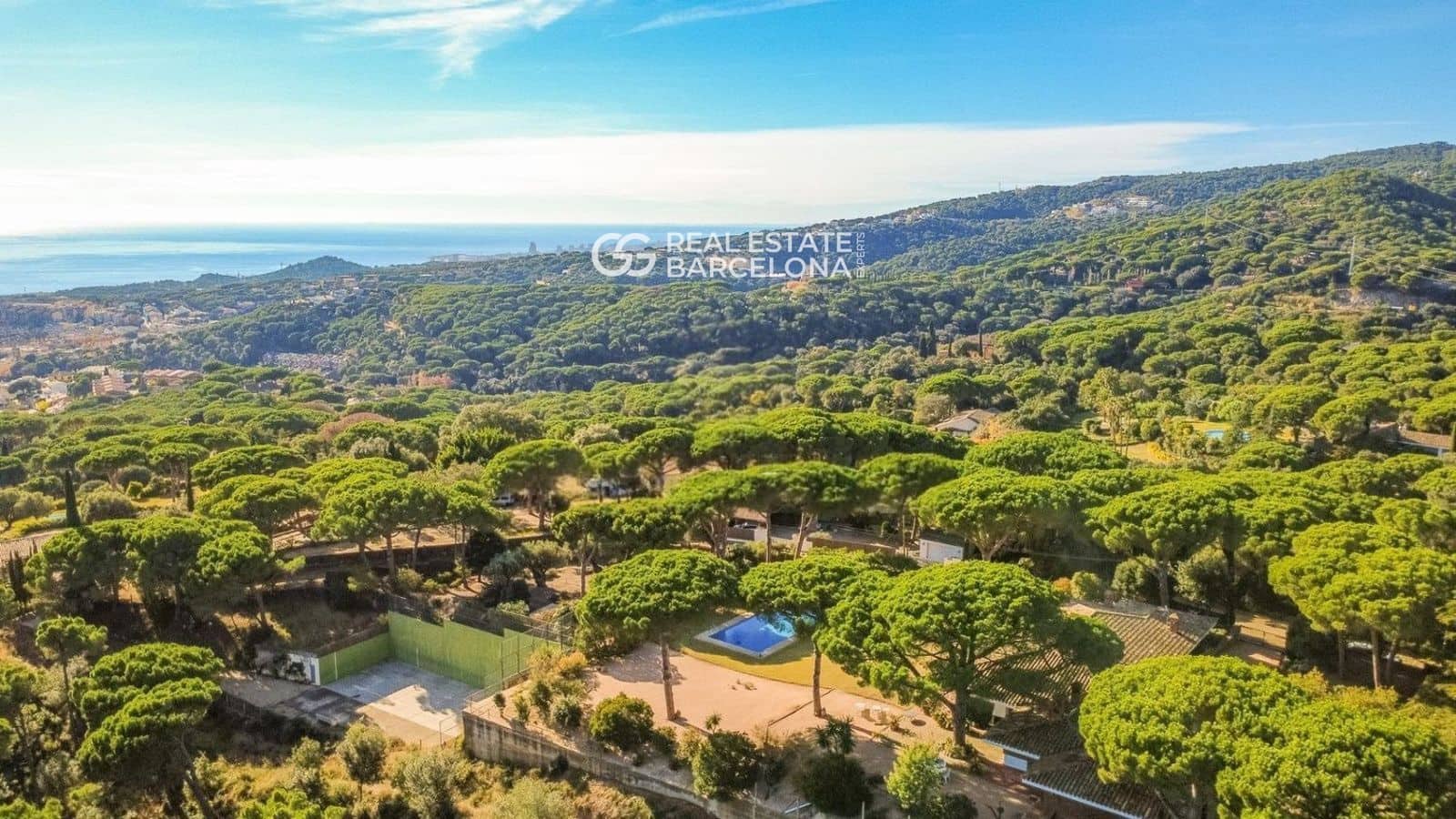 5 bedroom Villa for sale in Sant Andreu de Llavaneres with pool garage - € 1,450,000 (Ref: 9482319)