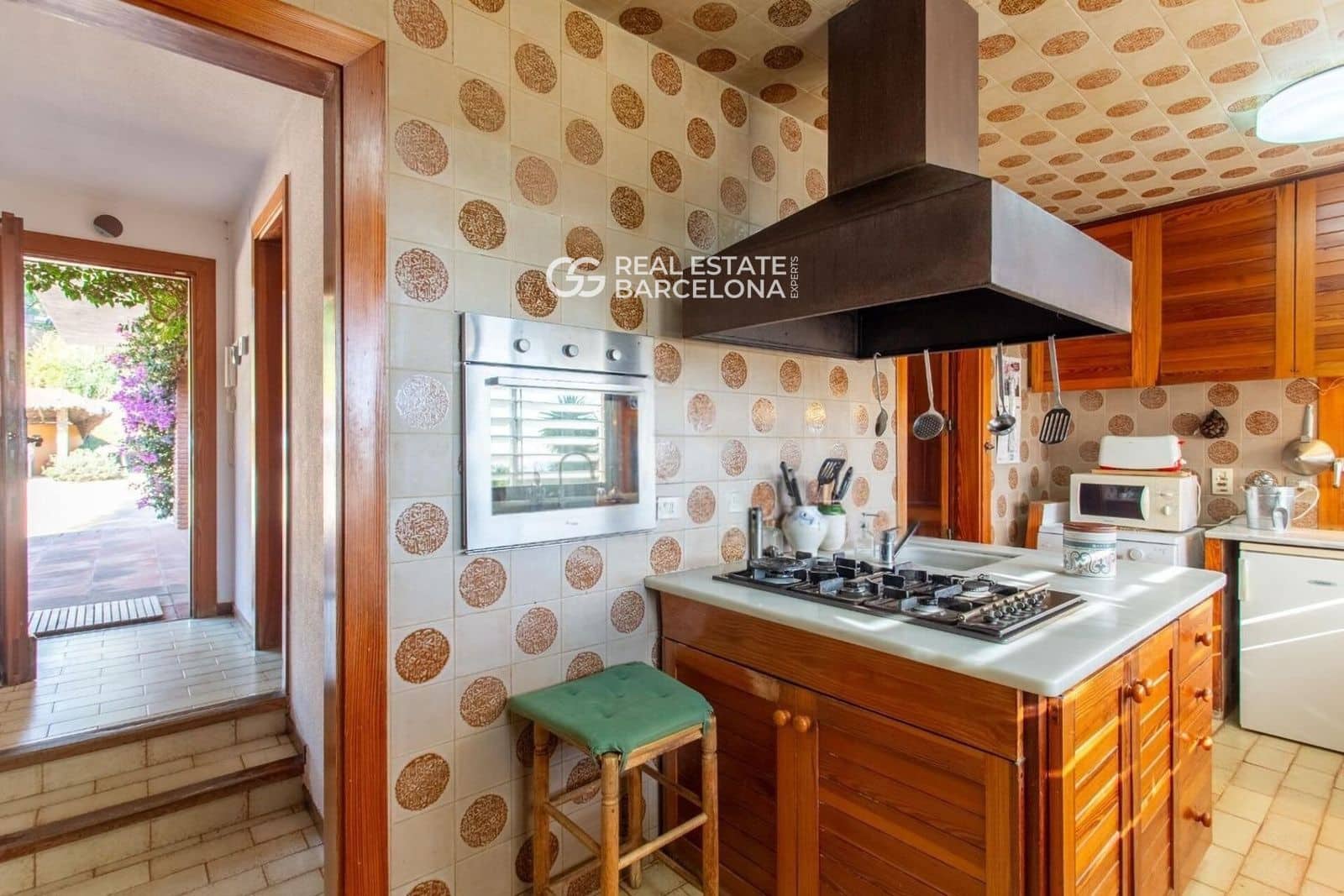 5 bedroom Villa for sale in Sant Andreu de Llavaneres with pool garage - € 1,450,000 (Ref: 9482319)