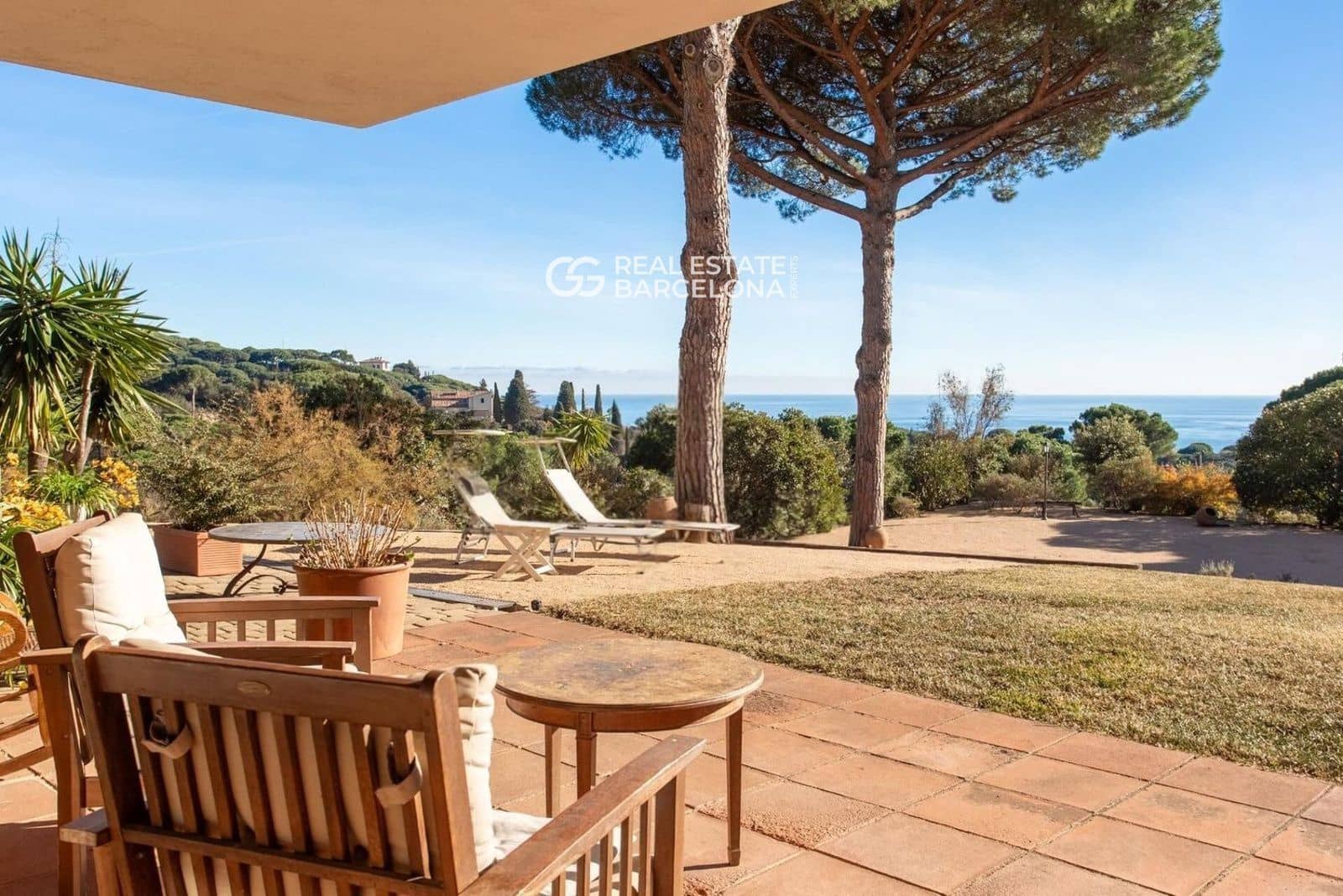 5 bedroom Villa for sale in Sant Andreu de Llavaneres with pool garage - € 1,450,000 (Ref: 9482319)