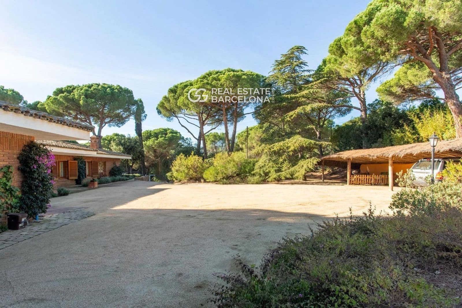 5 bedroom Villa for sale in Sant Andreu de Llavaneres with pool garage - € 1,450,000 (Ref: 9482319)