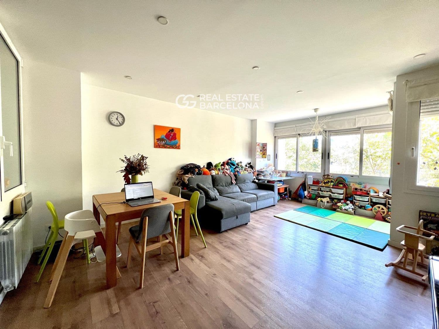 3 bedroom Flat for sale in Barcelona city - € 675,000 (Ref: 9482321)