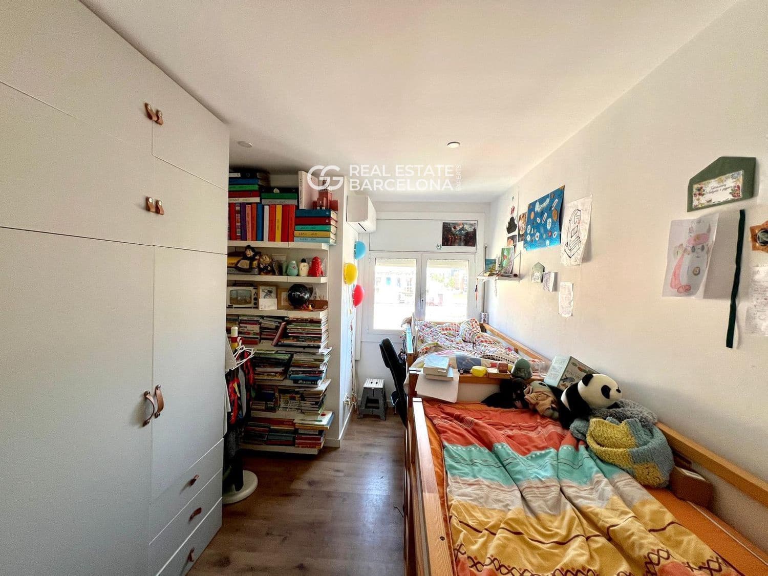 3 bedroom Flat for sale in Barcelona city - € 675,000 (Ref: 9482321)