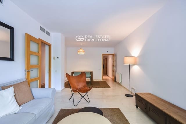 4 soveværelse Lejlighed til salg i Sant Martí, Barcelona by med garage - € 690.000 (Ref: 9482322)