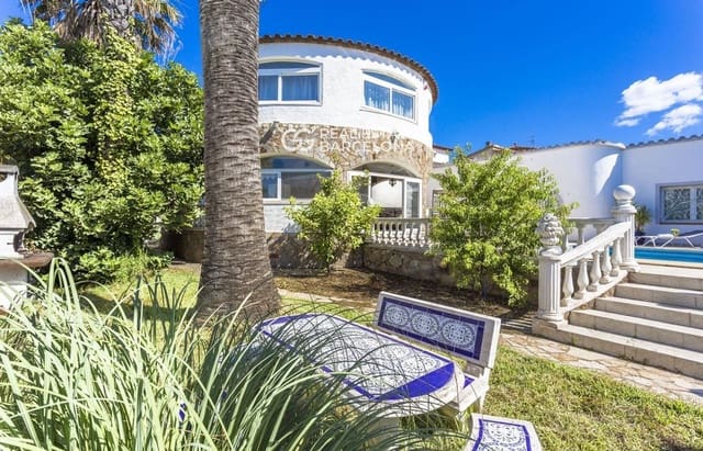 5 soverom Villa til salgs i Empuriabrava, Castelló d'Empúries med svømmebasseng garasje - € 1 200 000 (Ref: 9482332)