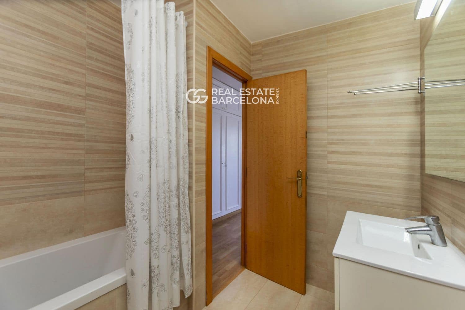 6 chambre Penthouse à vendre à Sant Andreu de Llavaneres avec piscine garage - 795 000 € (Ref: 9482336)