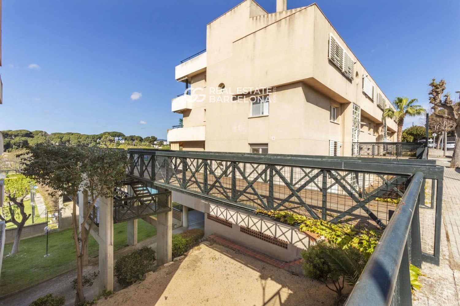 6 chambre Penthouse à vendre à Sant Andreu de Llavaneres avec piscine garage - 795 000 € (Ref: 9482336)