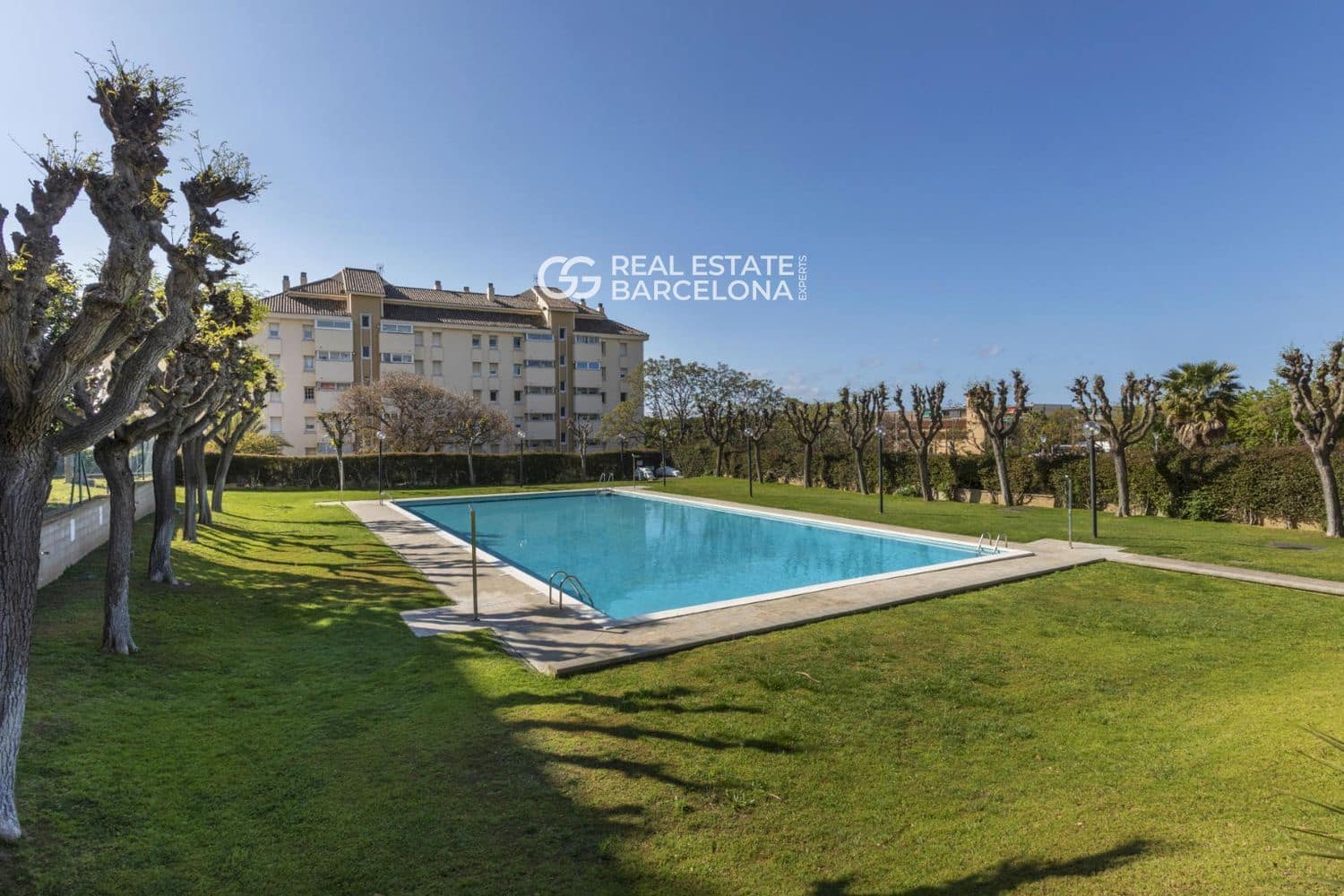 6 chambre Penthouse à vendre à Sant Andreu de Llavaneres avec piscine garage - 795 000 € (Ref: 9482336)