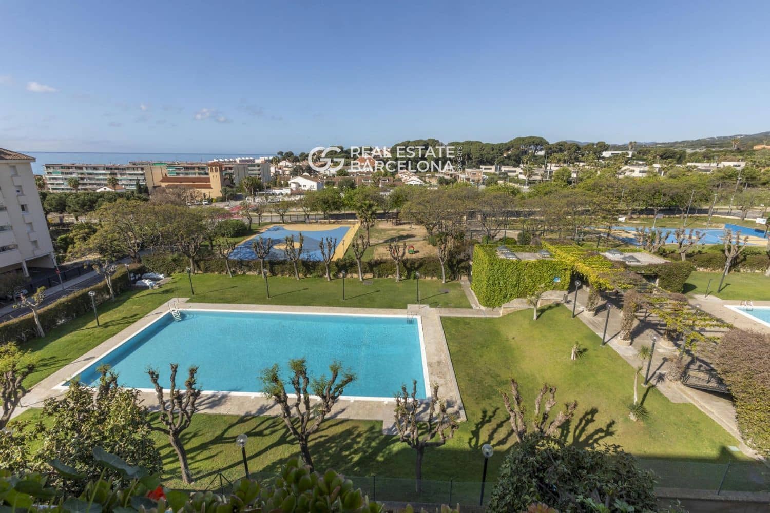 6 chambre Penthouse à vendre à Sant Andreu de Llavaneres avec piscine garage - 795 000 € (Ref: 9482336)