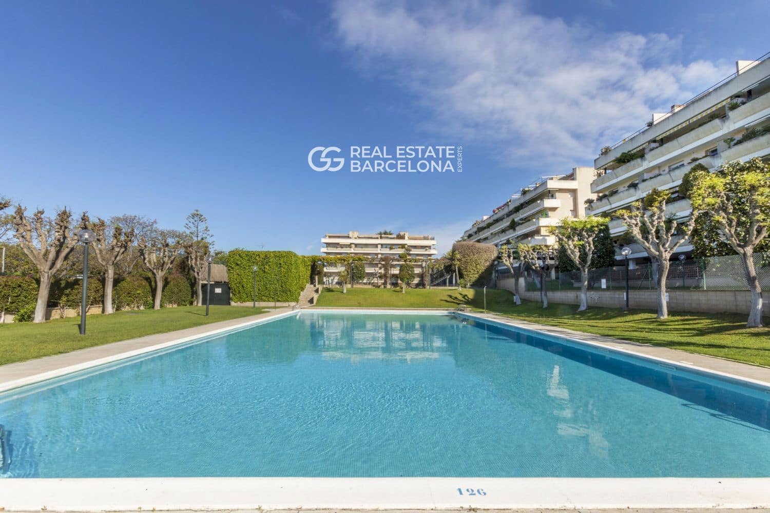 6 chambre Penthouse à vendre à Sant Andreu de Llavaneres avec piscine garage - 795 000 € (Ref: 9482336)