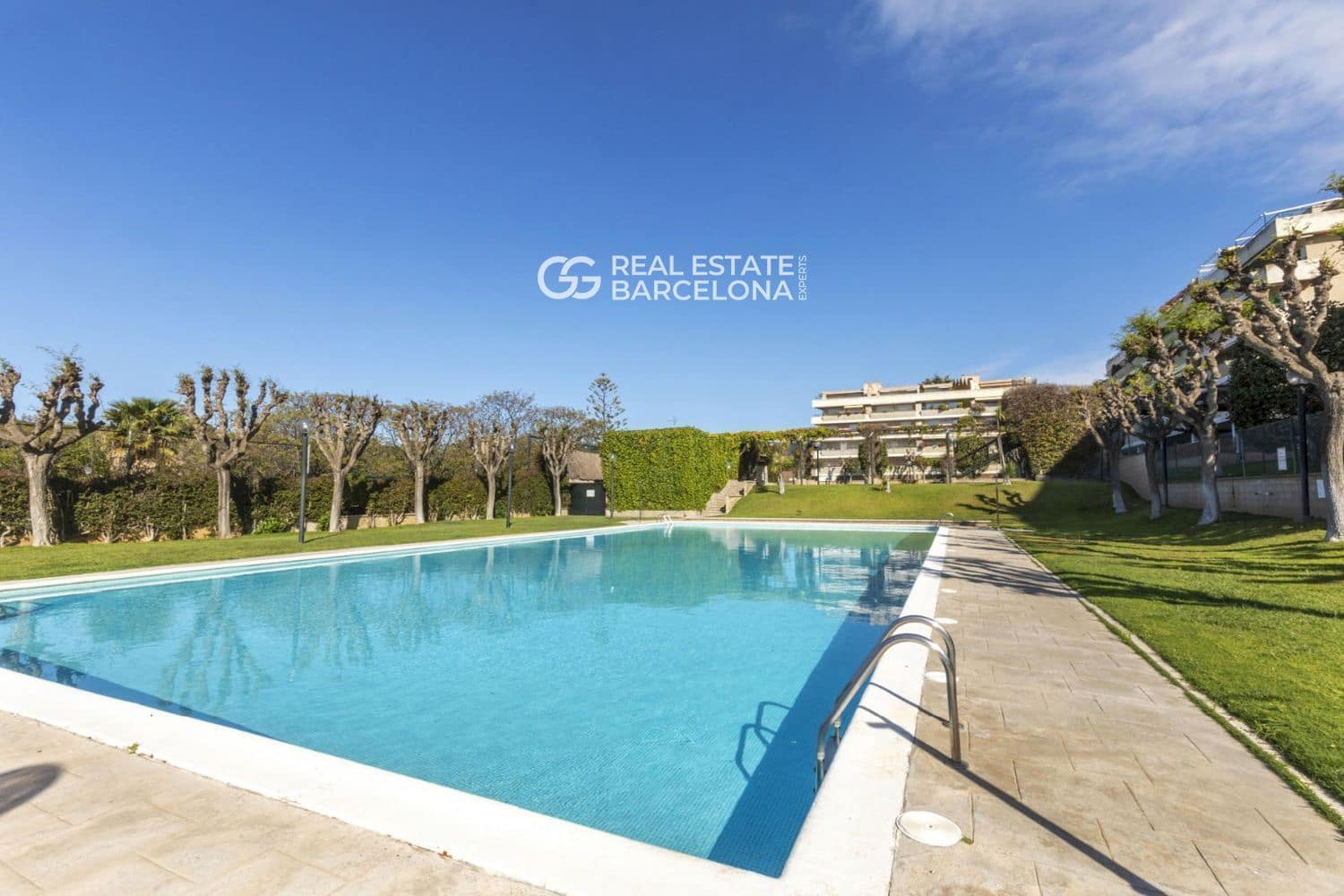 6 chambre Penthouse à vendre à Sant Andreu de Llavaneres avec piscine garage - 795 000 € (Ref: 9482336)