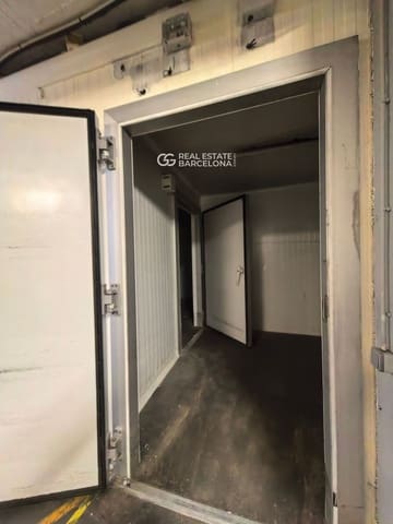 Kaupallinen myytävänä paikassa Terrassa - 2 200 000 € (Ref: 9482337)