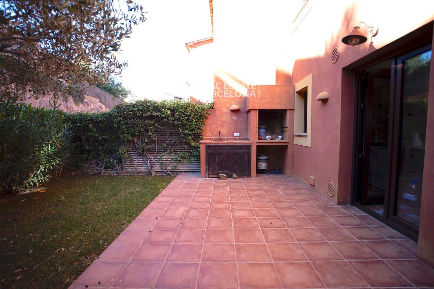 3 makuuhuone Omakotitalo myytävänä paikassa Begur mukana uima-altaan 
autotalli - 830 000 € (Ref: 9482338)