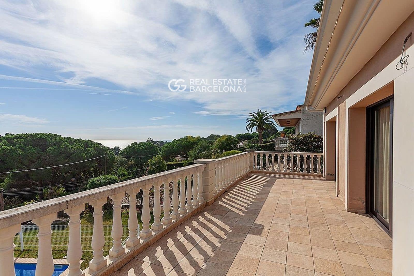 6 bedroom Villa for sale in Lloret de Mar with pool garage - € 2,300,000 (Ref: 9482339)