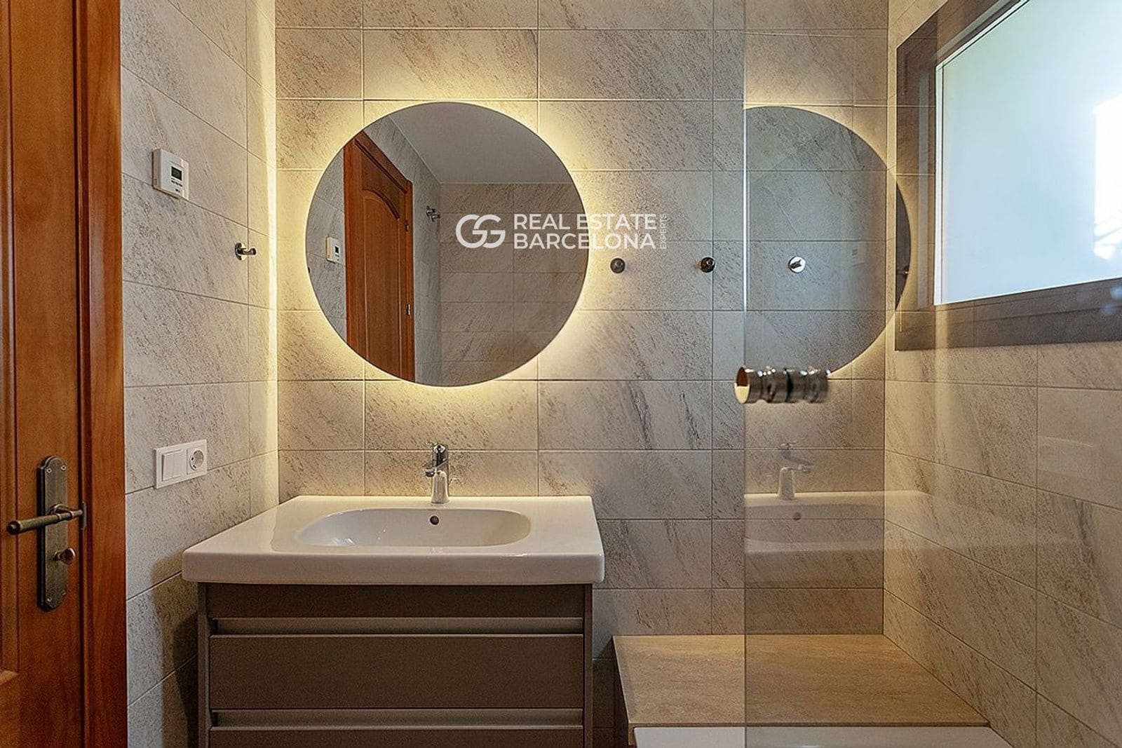 6 bedroom Villa for sale in Lloret de Mar with pool garage - € 2,300,000 (Ref: 9482339)