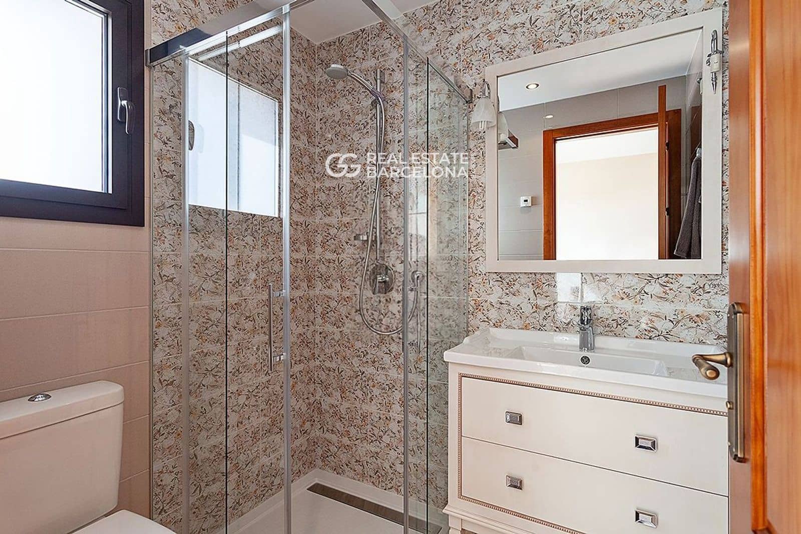 6 bedroom Villa for sale in Lloret de Mar with pool garage - € 2,300,000 (Ref: 9482339)